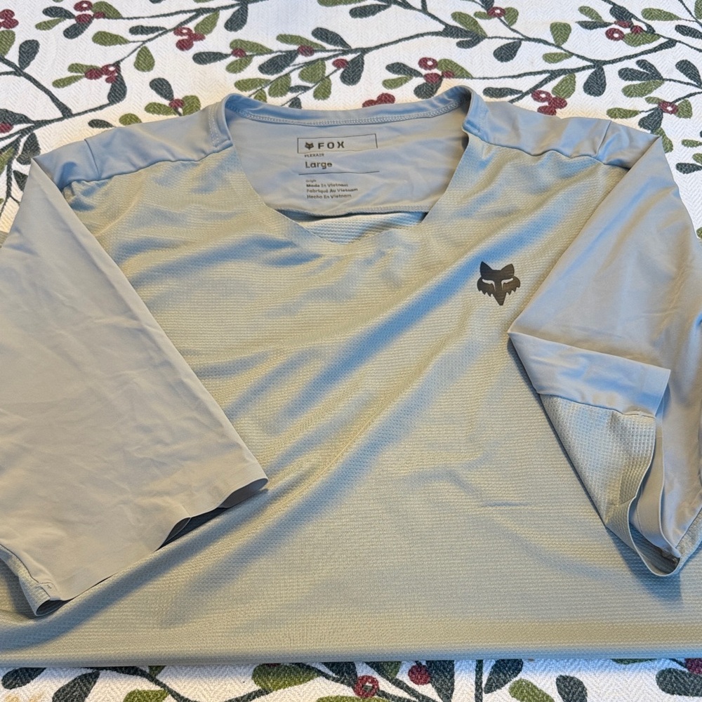 Fox women’s  Light Green Long Sleeve Tee
